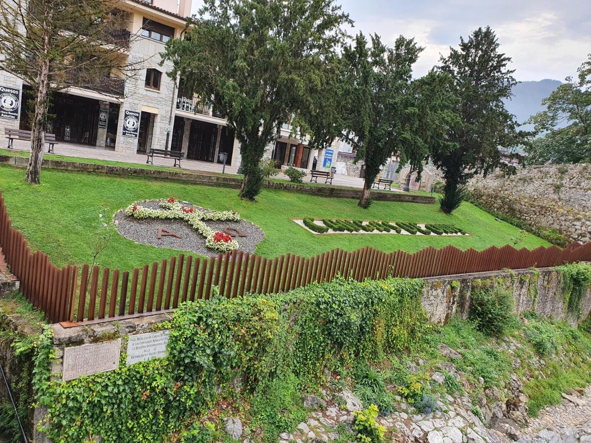 La Estancia De Cangas - Amplio Piso Con Garaje Onís Dış mekan fotoğraf